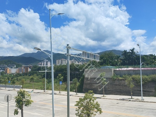 海南五指山高低头LED路灯工程案例