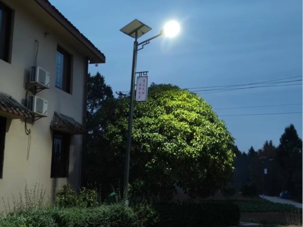 太阳能路灯