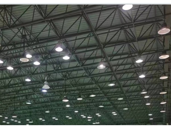 深圳技校LED球场灯工程案例